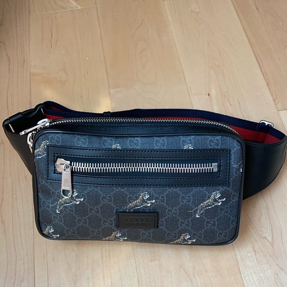 Gucci Other - Gucci GG Supreme Tigers Gucci Belt Bag